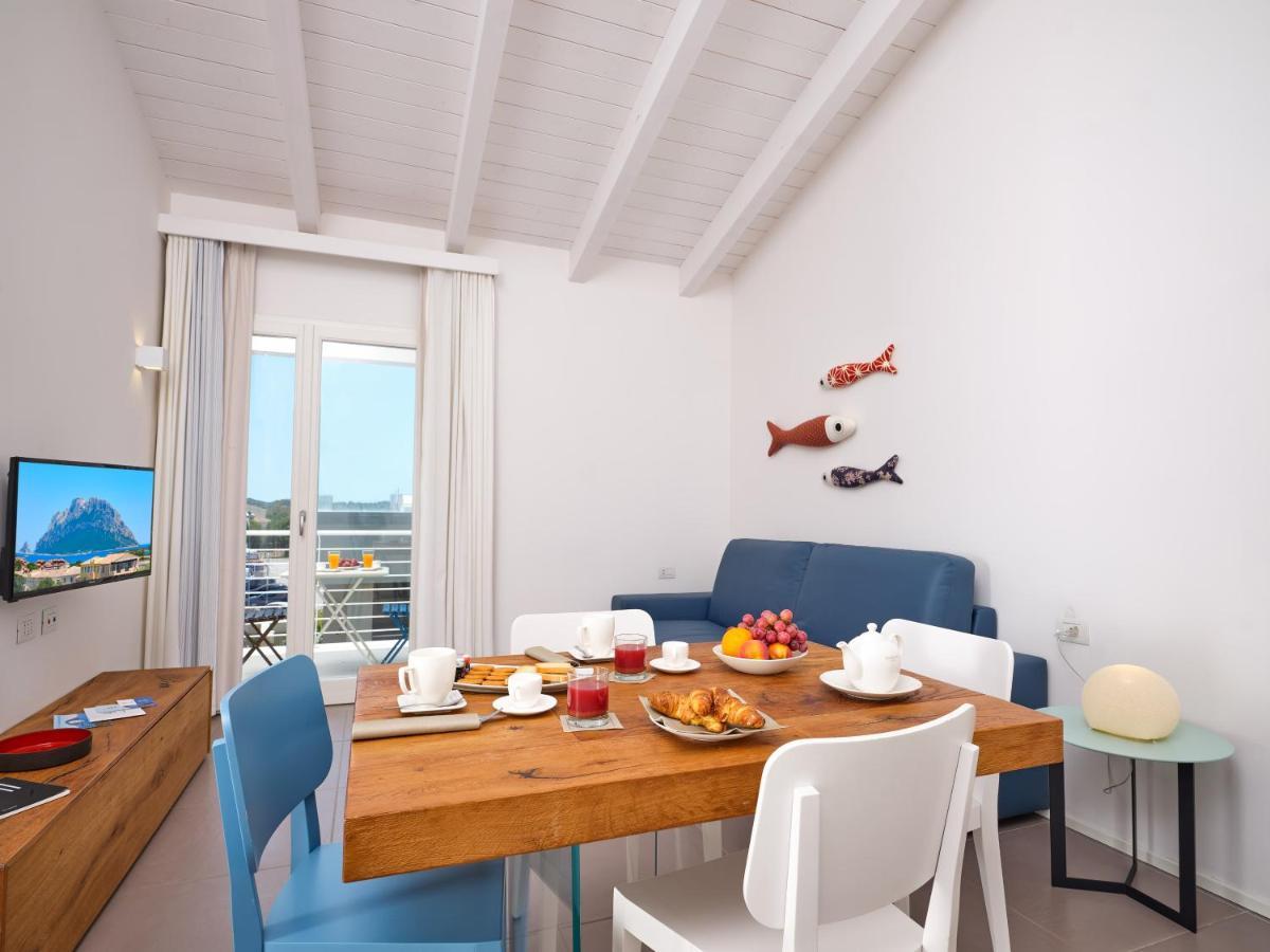 Felix Hotels - Hotel Residence Porto San Paolo Экстерьер фото