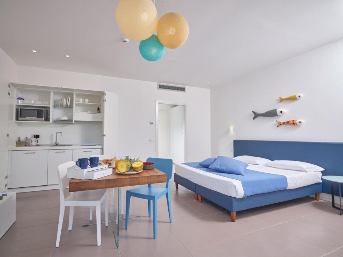 Felix Hotels - Hotel Residence Porto San Paolo Экстерьер фото