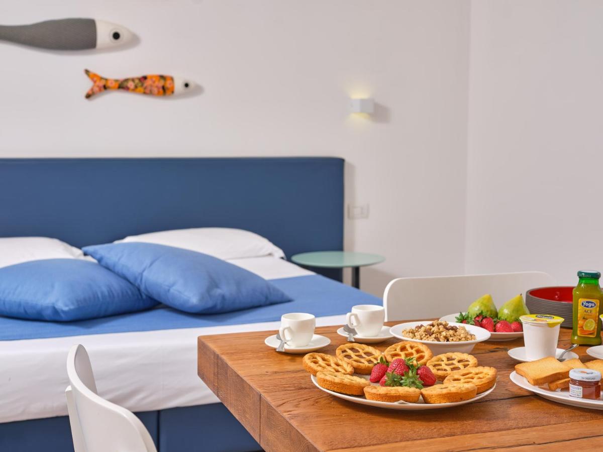 Felix Hotels - Hotel Residence Porto San Paolo Экстерьер фото