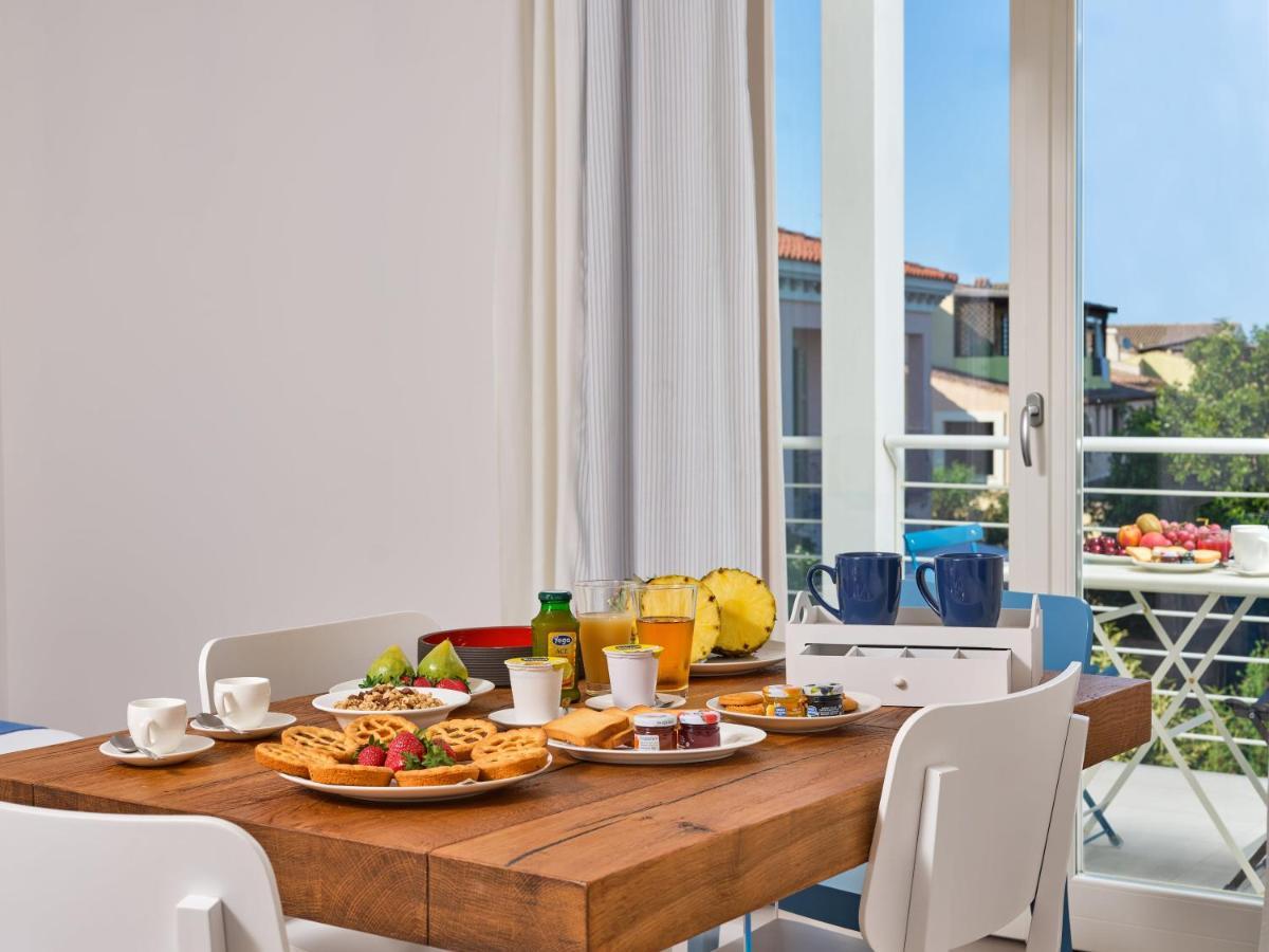 Felix Hotels - Hotel Residence Porto San Paolo Экстерьер фото