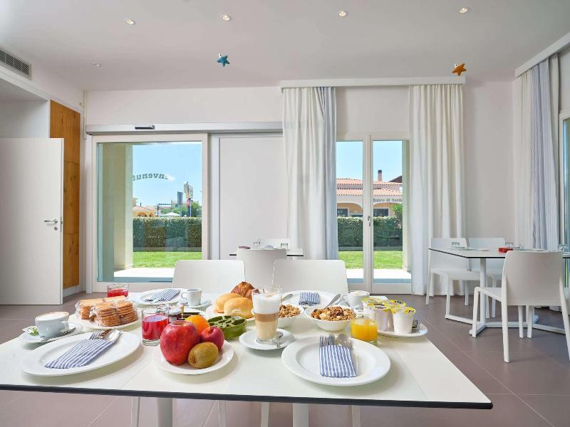 Felix Hotels - Hotel Residence Porto San Paolo Экстерьер фото