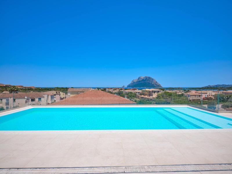Felix Hotels - Hotel Residence Porto San Paolo Экстерьер фото