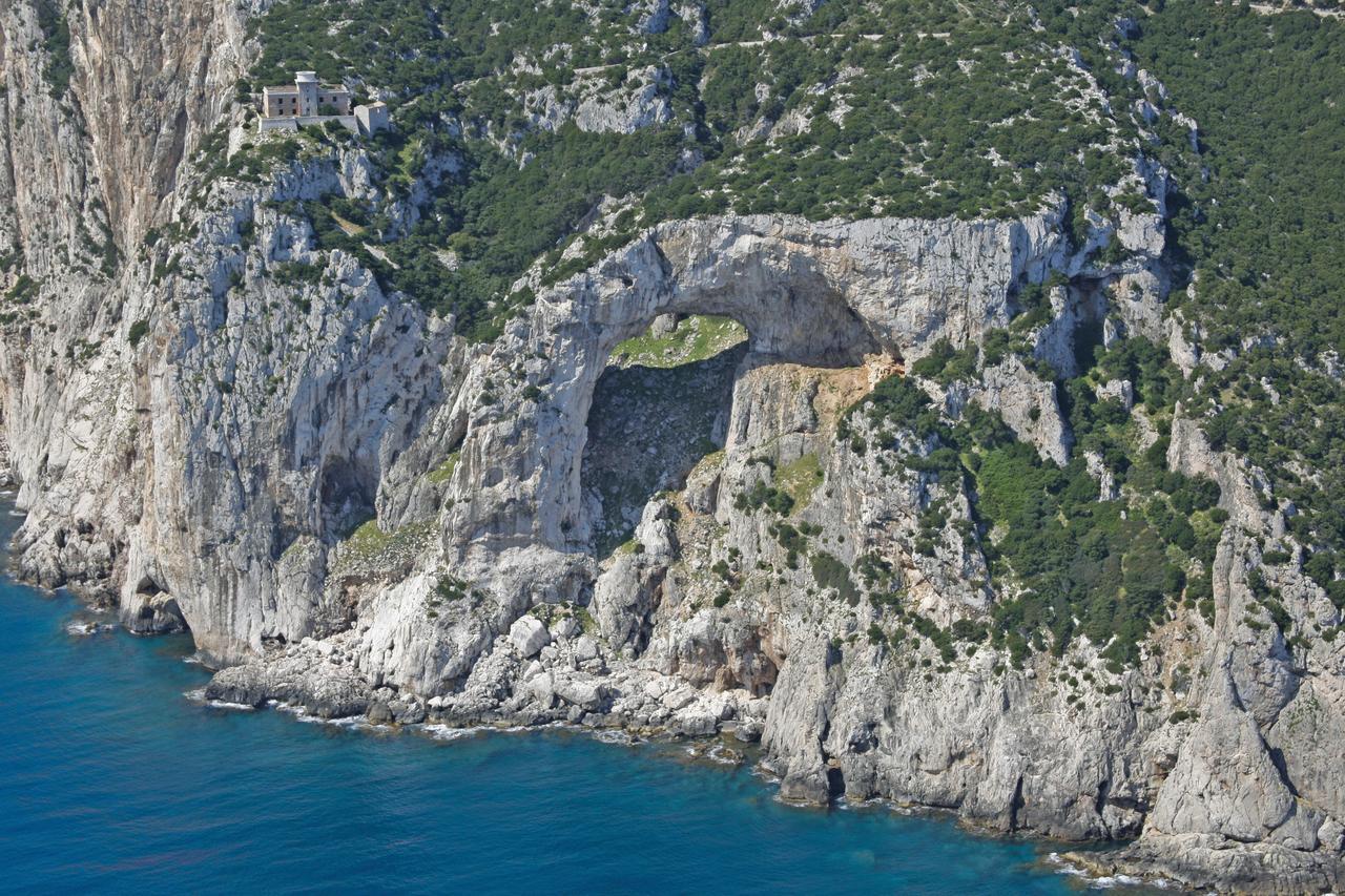 Felix Hotels - Hotel Residence Porto San Paolo Экстерьер фото