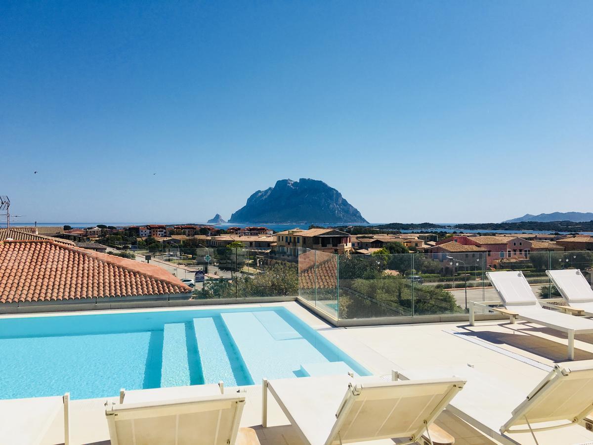 Felix Hotels - Hotel Residence Porto San Paolo Экстерьер фото